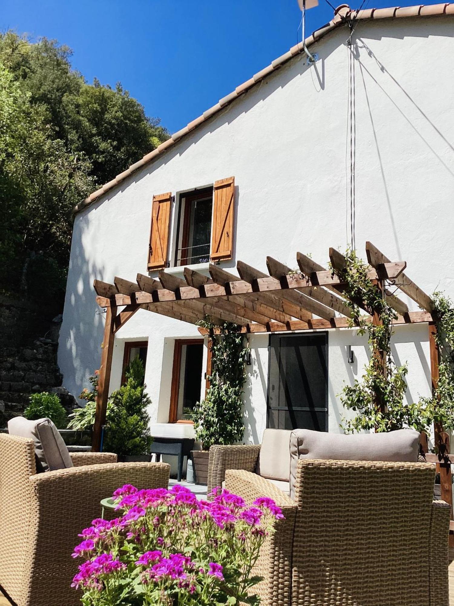 Aude Escape Bed & Breakfast Saint-Martin-Lys Exterior foto